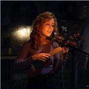 Offro lezioni di voce, nello stile di Jazz / Folk / Contemporary.